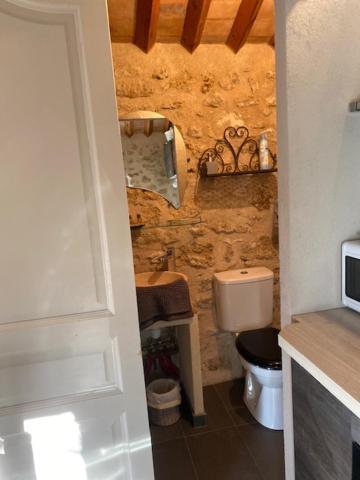 Petit Studio Le Pigeonnier A 5 Mn De Lourmarin Puyvert Exterior foto
